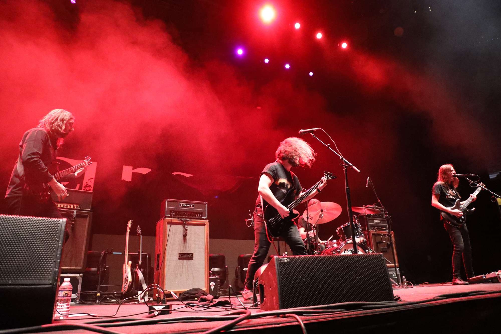 Elder live in concert